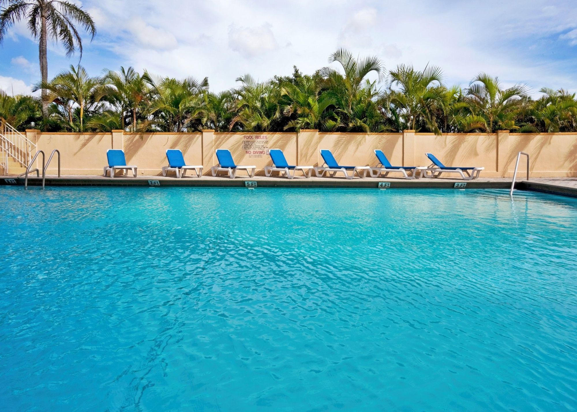 ฮอลิเดย์ อินน์ ไมอามี่ อินเตอร์เนชันแนล แอร์พอร์ต Miami Springs ภายนอก รูปภาพ